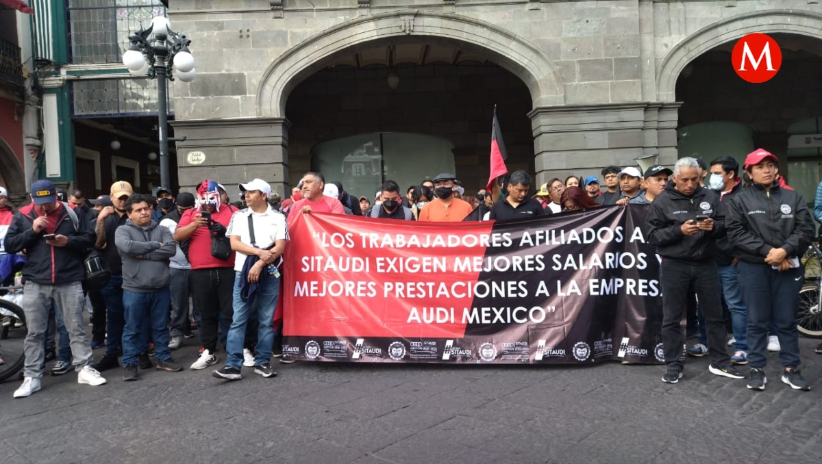 Marcha UNT en Puebla en apoyo a trabajadores de Audi | Verónica López