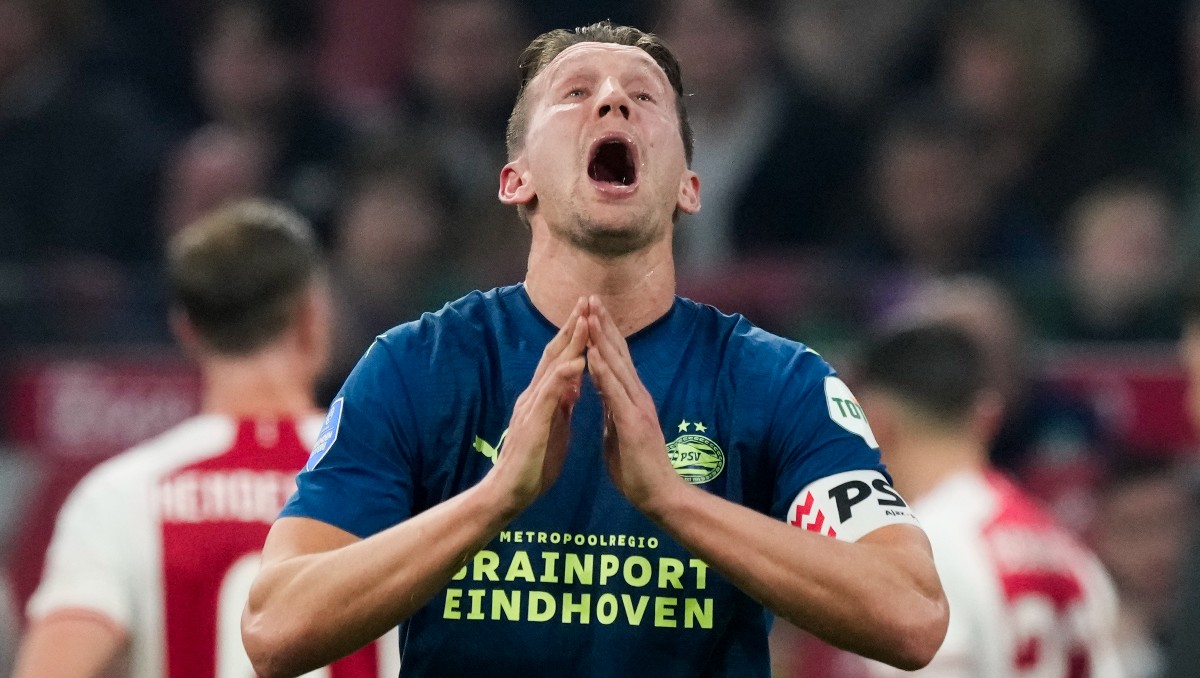 Ajax frena al PSV y empatan en la Eredivisie (AP)