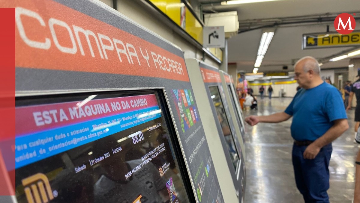 Se instalaron más máquinas expendedoras de tarjetas en el Metro. | Especial