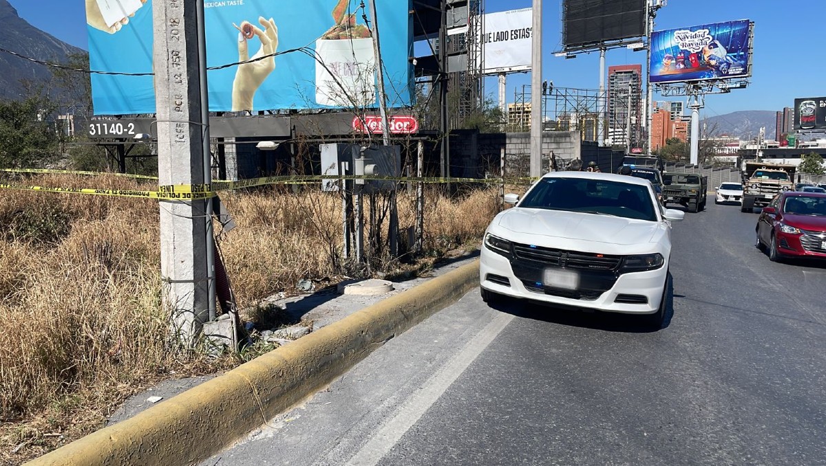 El hallazgo se dio en un terreno baldío, metros antes de llegar a La Diana, en San Pedro Garza García | Víctor González