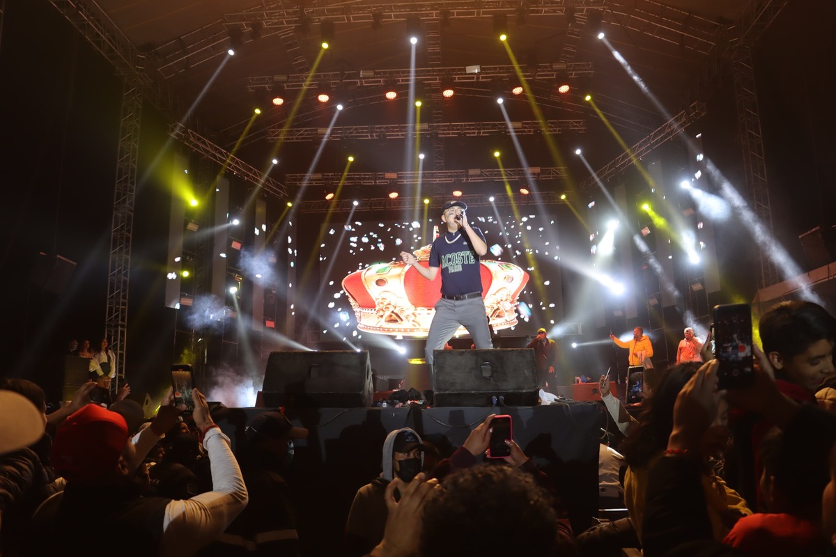Dani Flow se presentó ante más de 10 mil personas en Tizayuca.