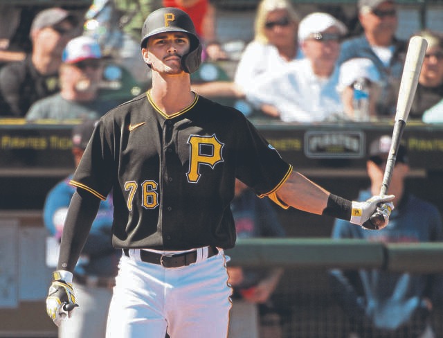 Jared Oliva en su paso por los Piratas de Pittsburgh