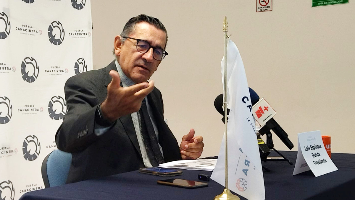 Luis Espinosa Rueda | Verónica López