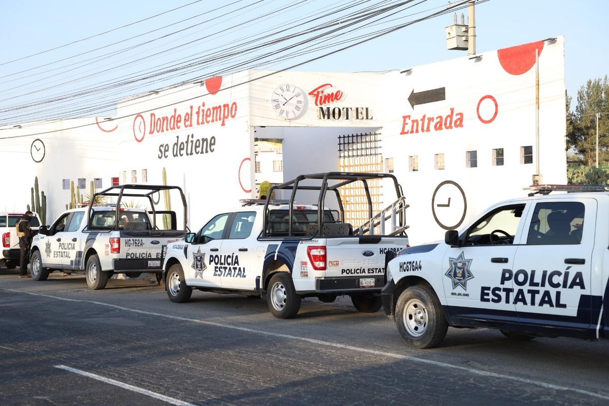 Tres detenidos tras cateos en Mineral de la Reforma.