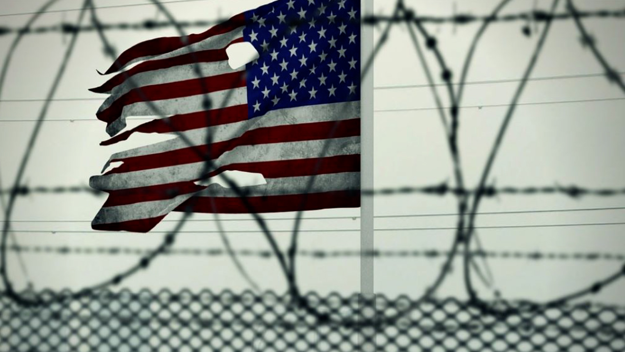 Aumentan detenciones de migrantes en Arizona; sus objetos personales cuentan sus historias