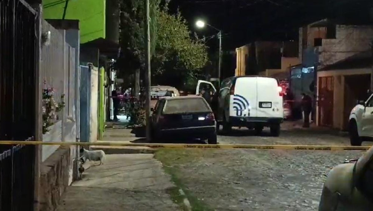 Autoridades acuden a lugar de asesinato en Zapopan (Vicente Torres Alfaro)