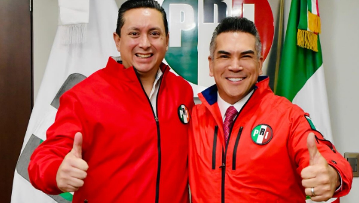 Rafael Echazarreta abandona morena en Yucatán y se une al PRI | Especial