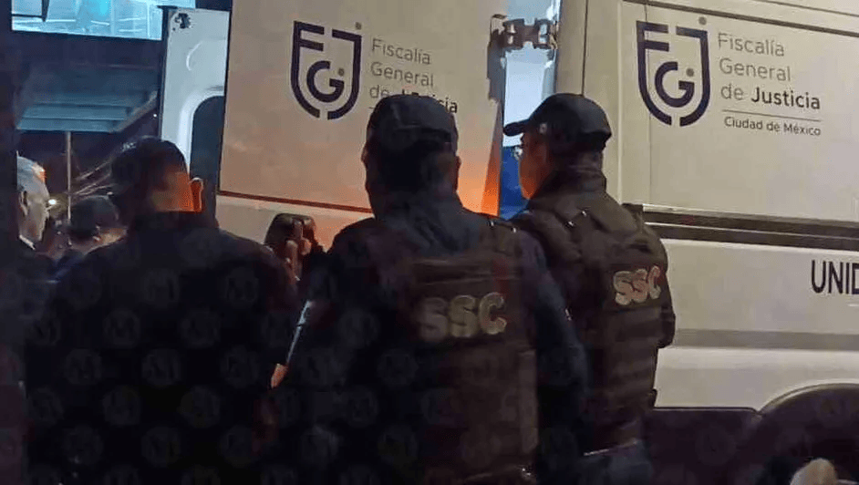 Hombre fue asesinado en un negocio en Coyoacán; otra persona resultó herida