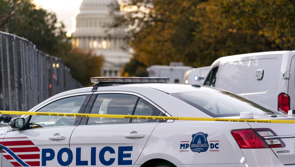 Tres de los agentes fueron heridos de bala en Washington | AP