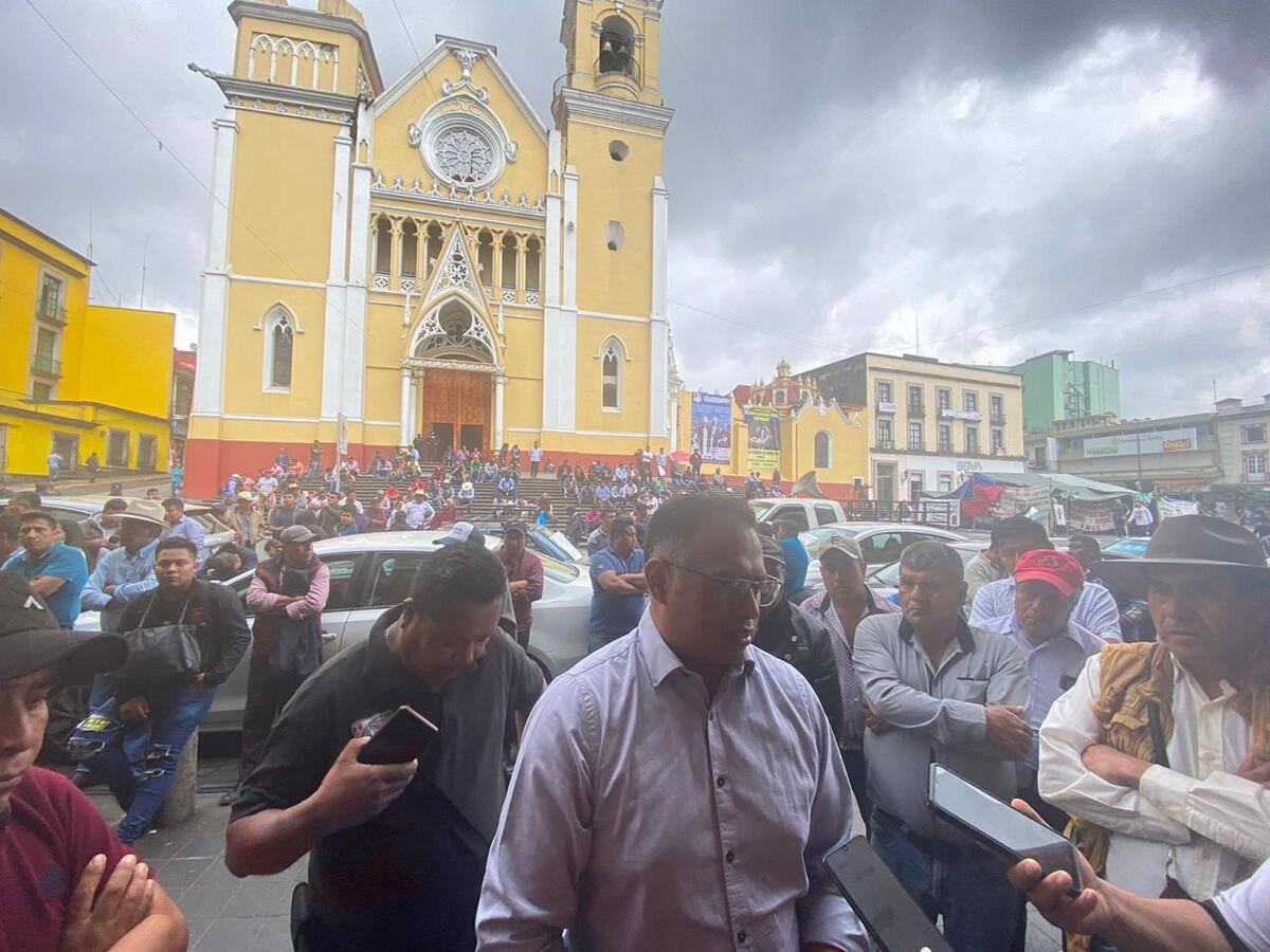 Más de mil protestantes ocuparon el centro de Xalapa. (Isabel Zamudio)