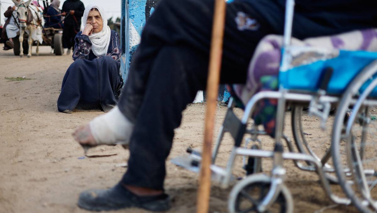 Los palestinos se refugian en hospitales por los bombardeos contra zonas residenciales | Reuters
