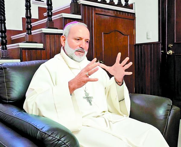 Representante de la Iglesia. ESPECIAL