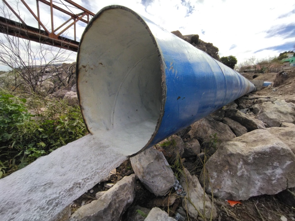 Agua Saludable. | Roberto Amaya