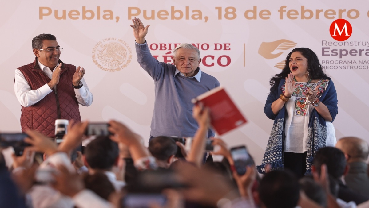 AMLO entrega obras de rehabilitación del patrimonio cultural en Puebla
