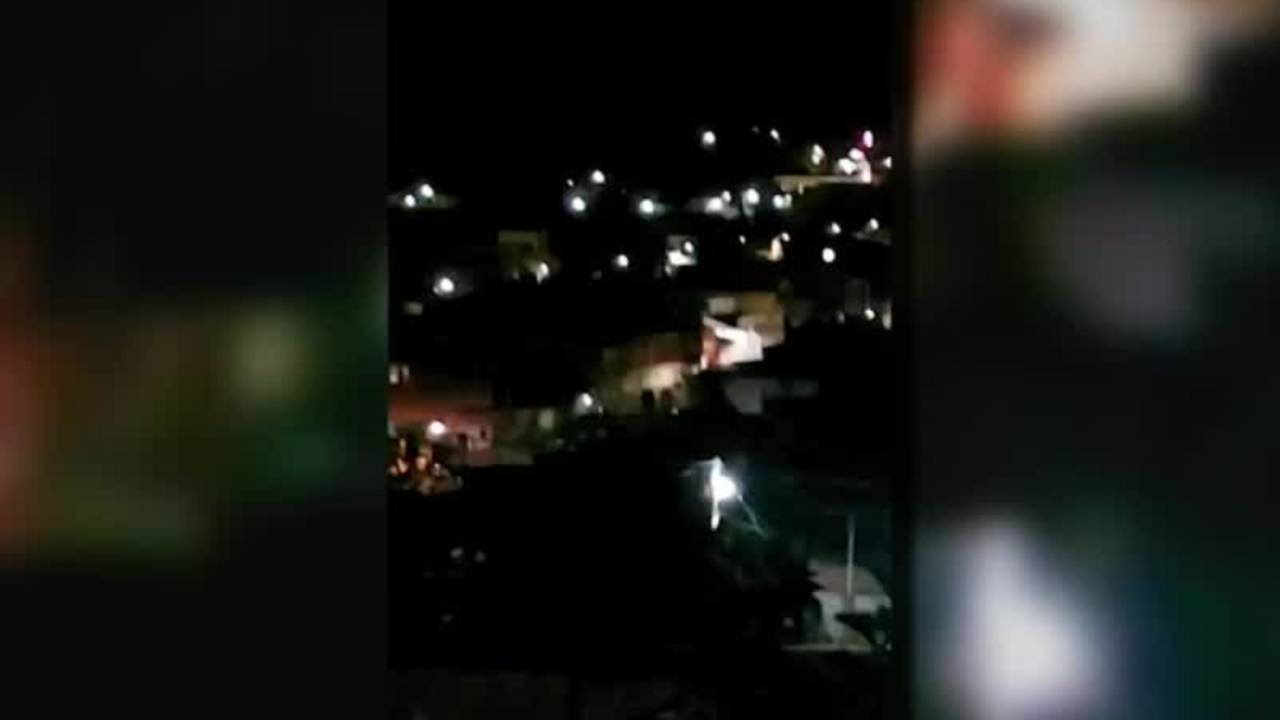 Comando armado ataca oficinas de la Jefatura de Tenencia en Tangamandapio, Michoacán