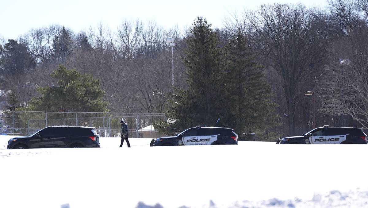 La policía de varios estados expresó su respeto a los oficiales caídos | AP