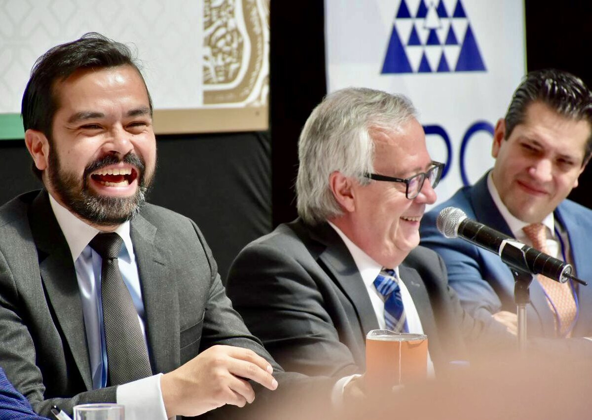 Álvarez Máynez y Carlos Urzúa. (X)