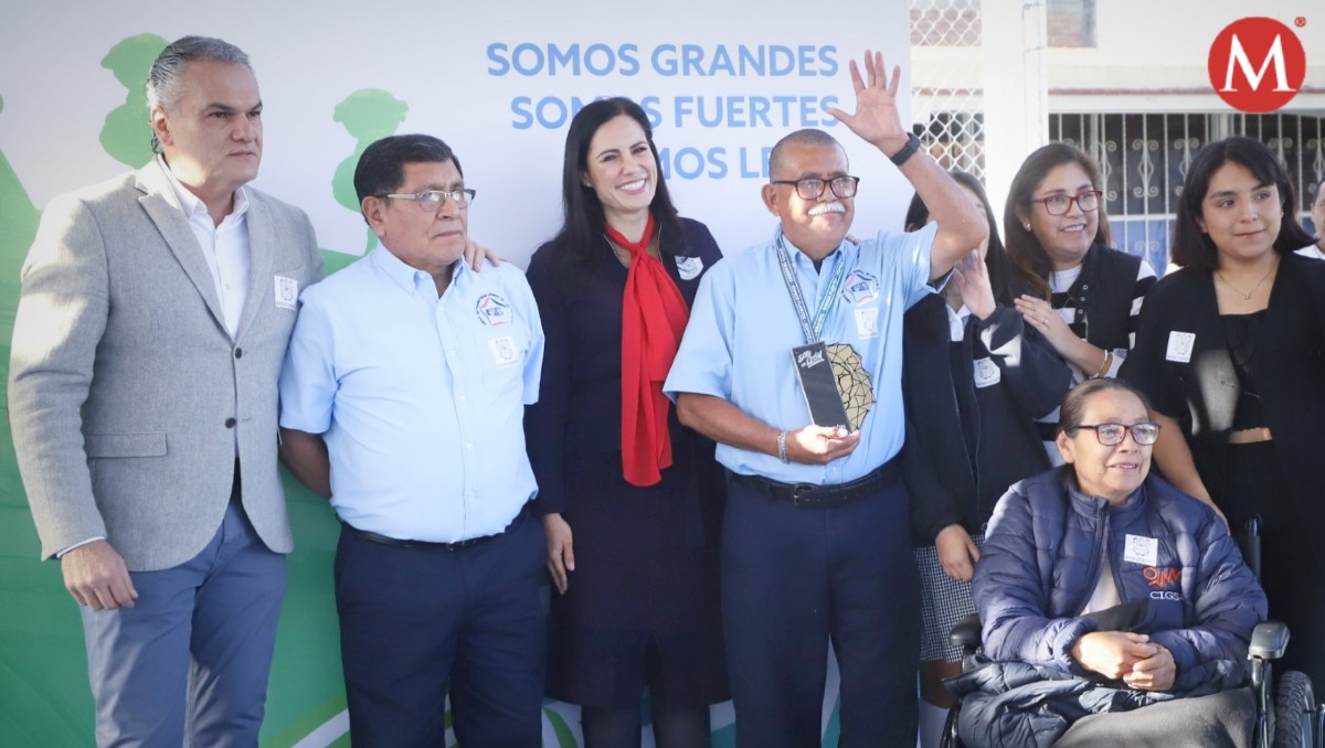 Recibe operador del transporte público el reconocimiento Soy de León | ESPECIAL