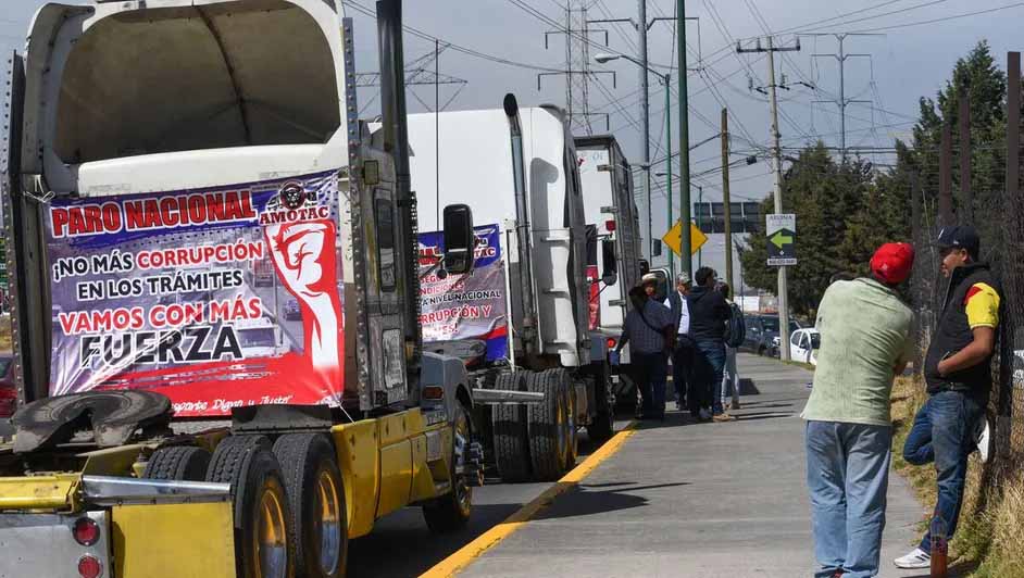 Robo a transportistas y trata de personas van al alza en Puebla: Sedena
