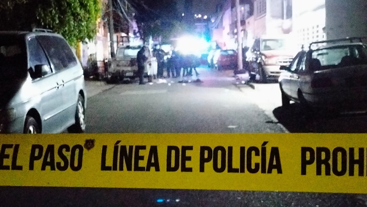Policias del municipio acordonaron el lugar de la agresión