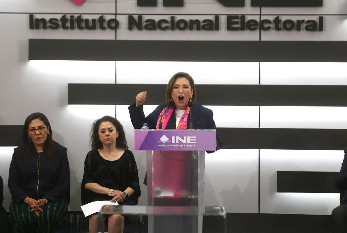 Xóchitl Gálvez entregó su solicitud de registro como candidata a la presidencia | Jorge Carballo