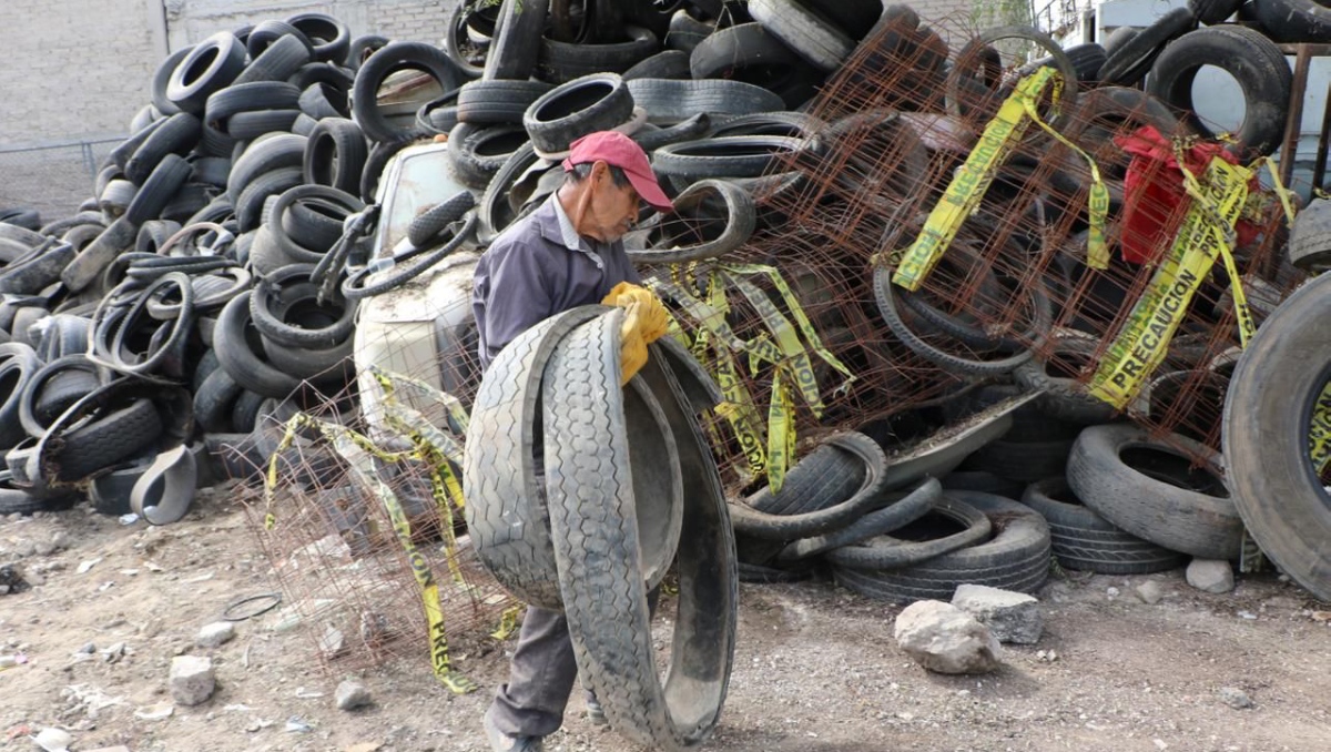 Los neumáticos reciclados serán convertido en material pétreo. Foto: (Especial)