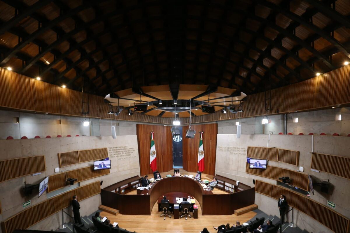 Sesión pública del TEPJF. (Especial)
