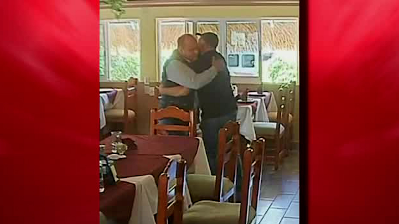 Exhiben reunión de ex funcionario de Guerrero con "Ardillos", a diez días de su destitución