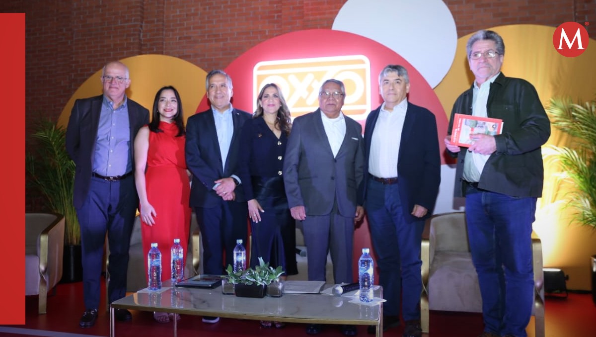 Presentación del libro 'A la vuelta de tu vida'. Foto:  César Cubero