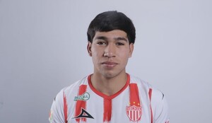 El mexicano Juan Carlos Cortez, canterano de Necaxa en la Liga MX, fue fichado por el Sevilla de la Liga de España para su equipo juvenil