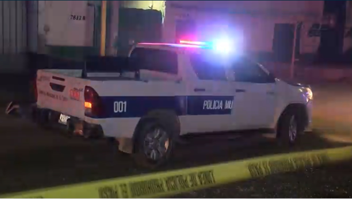 Autoridades atienden reporte del homicidio