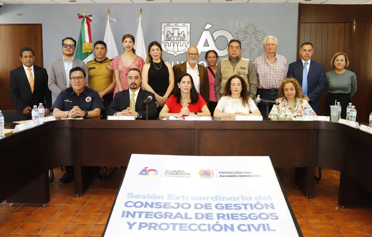 Lía Limón se reúne con especialistas tras sismos. (Foto: @lialimon)