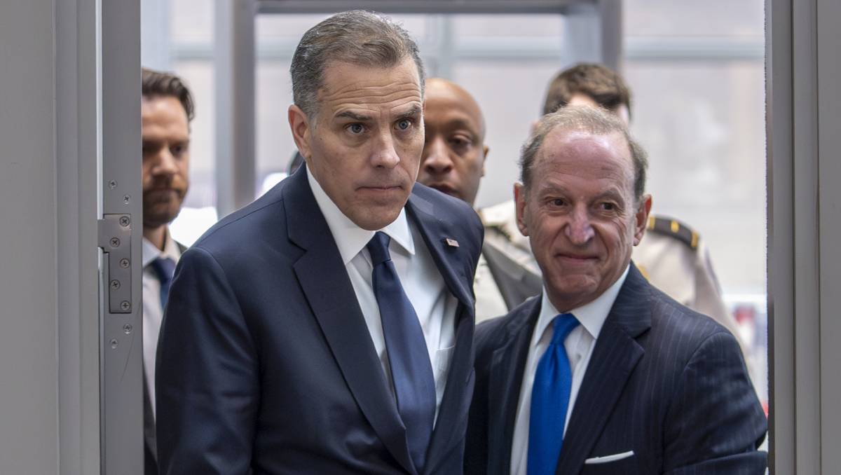 Hunter Biden está acusado de negocios irregulares en Ucrania, sin pruebas contundentes | AP