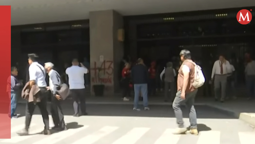 A su paso dejaron vidrios rotos. | Especial
