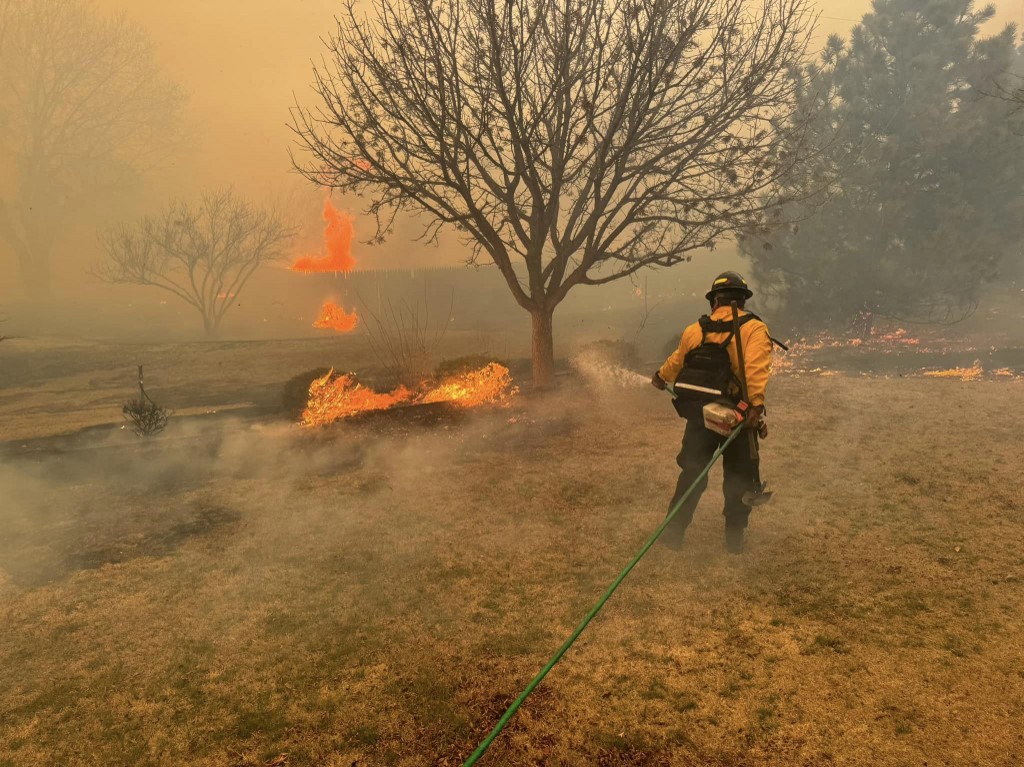 Joe Biden atribuye problemática de incendios forestales al cambio climático