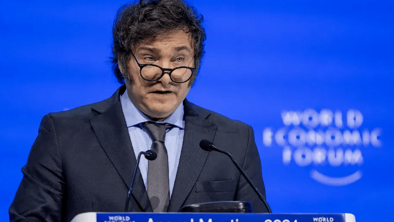 Es un verdadero patán, Ricardo Monreal reclama a senadores de PAN que admiran a Javier Milei