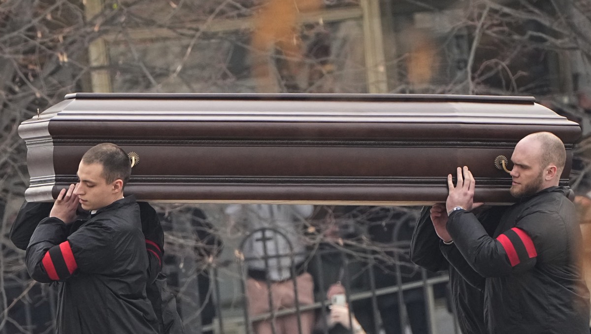 Alexéi Navalni es enterrado en el cementerio Borísovo de Moscú/ EFE