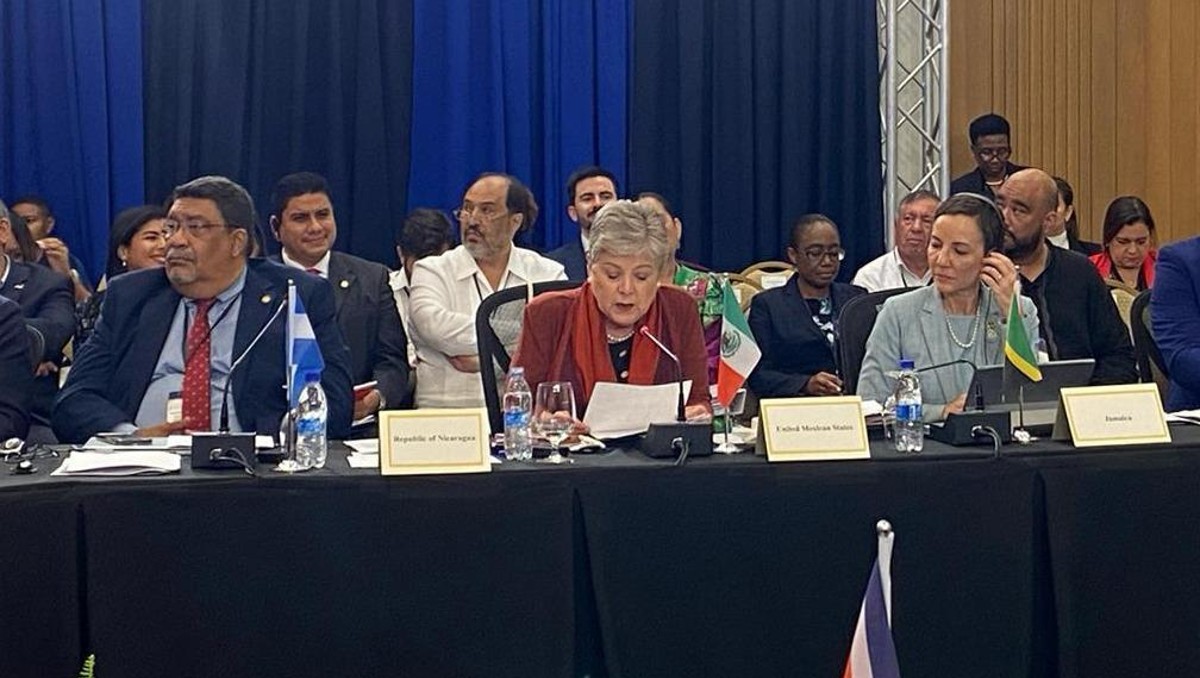 Alicia Bárcena en la VIII Cumbre de la Comunidad de Estados Latinoamericanos y Caribeños | Especial