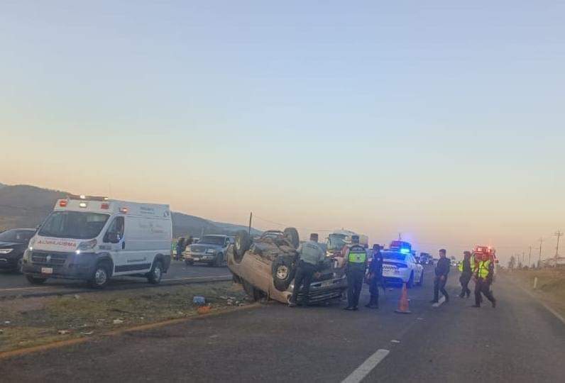 Accidente en la México-Tuxpan deja cuatro heridos.