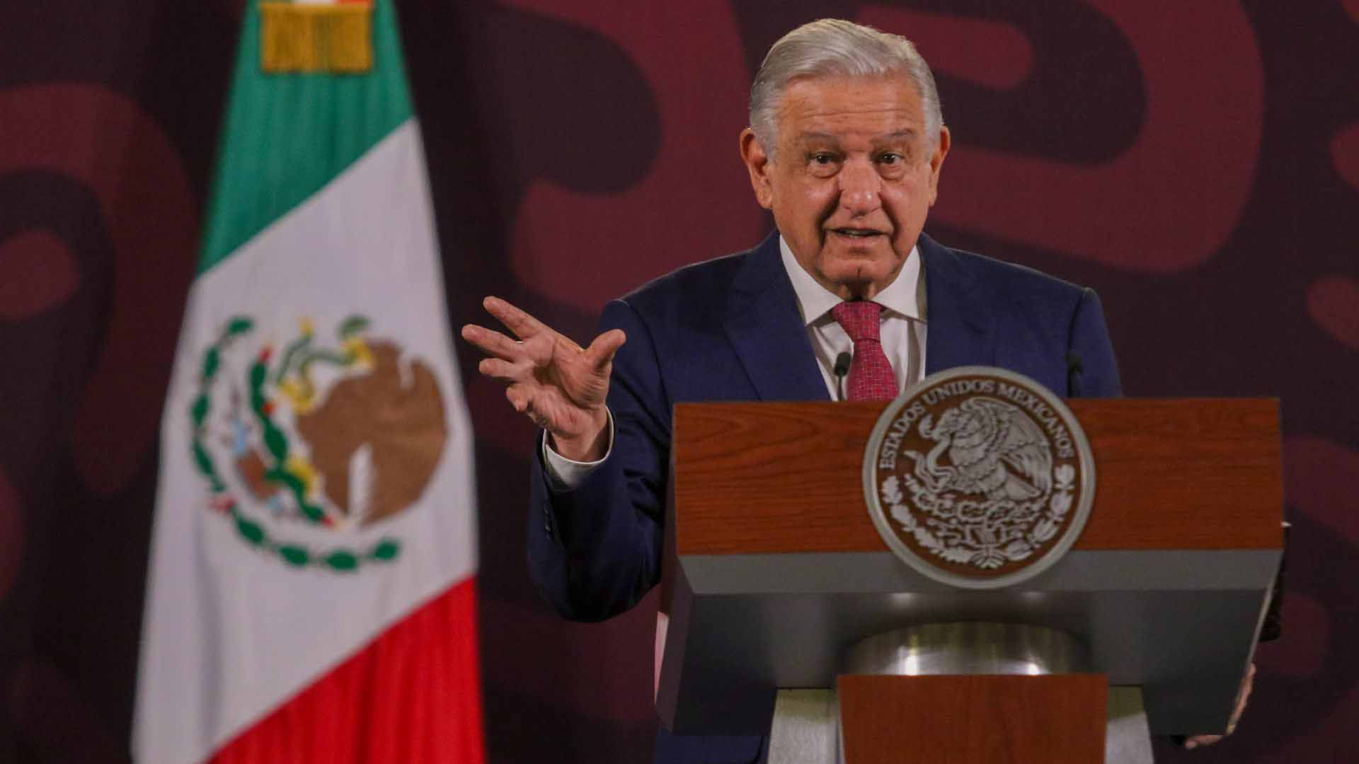 AMLO asegura que 3 de 9 hospitales concesionados ya aceptaron ser comprados