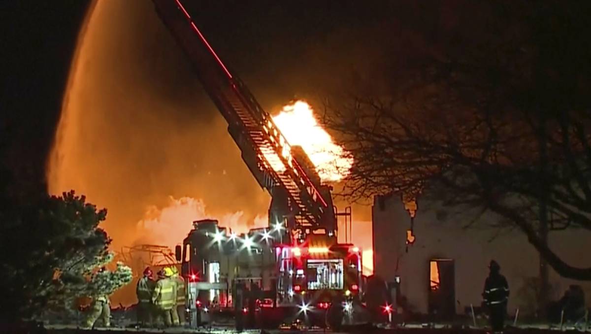 Un incendio en la planta de Select Distributors propició los estallidos| AP