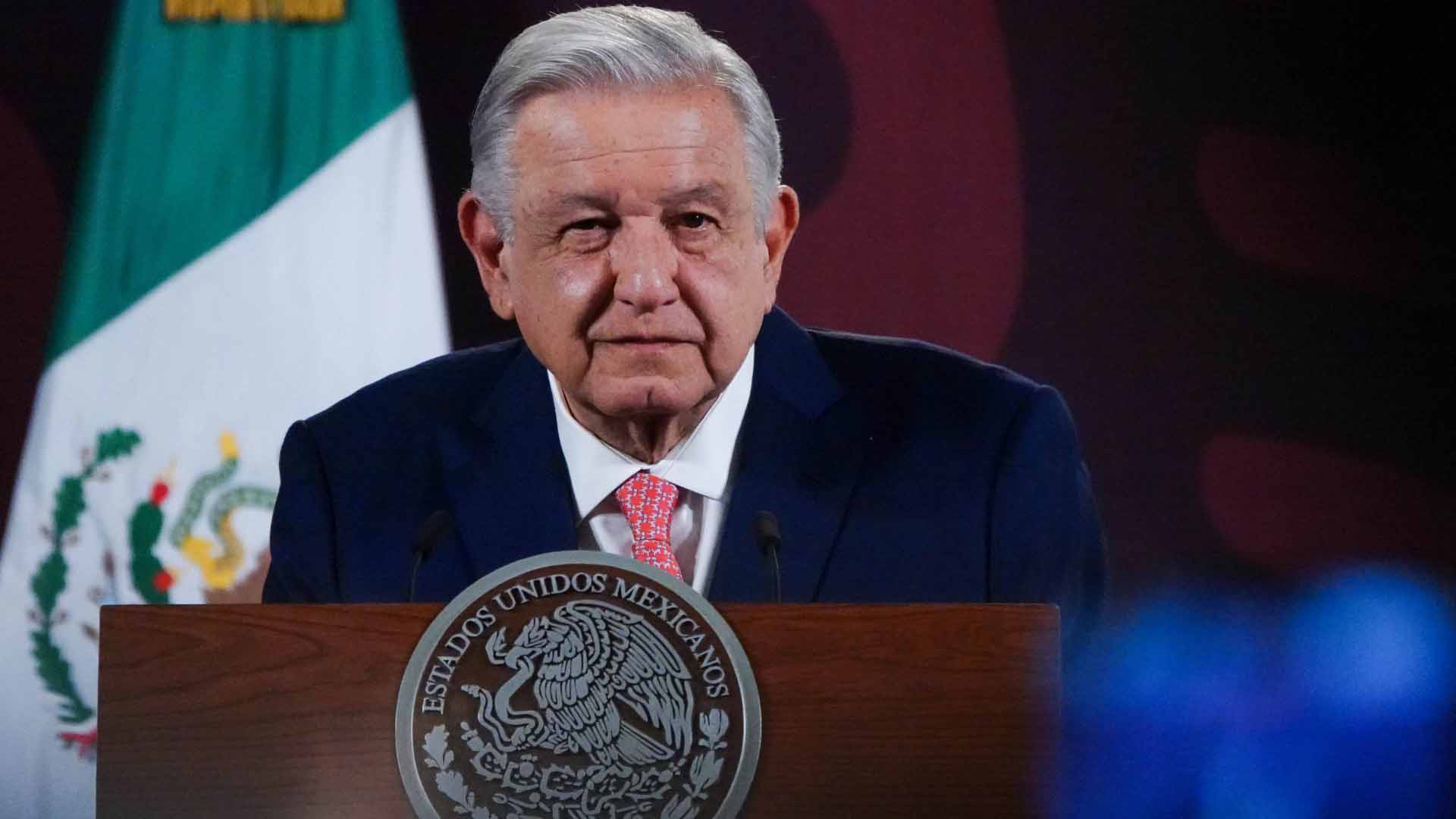 Oposición quiere mantener farsa de "democracia" en favor de una minoría: AMLO