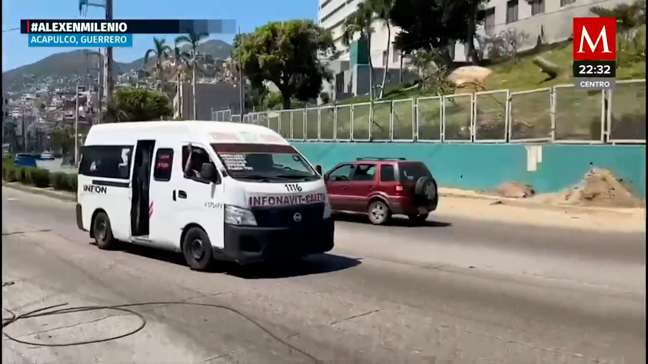 Reanudan operaciones de transporte público en Acapulco con vigilancia militar