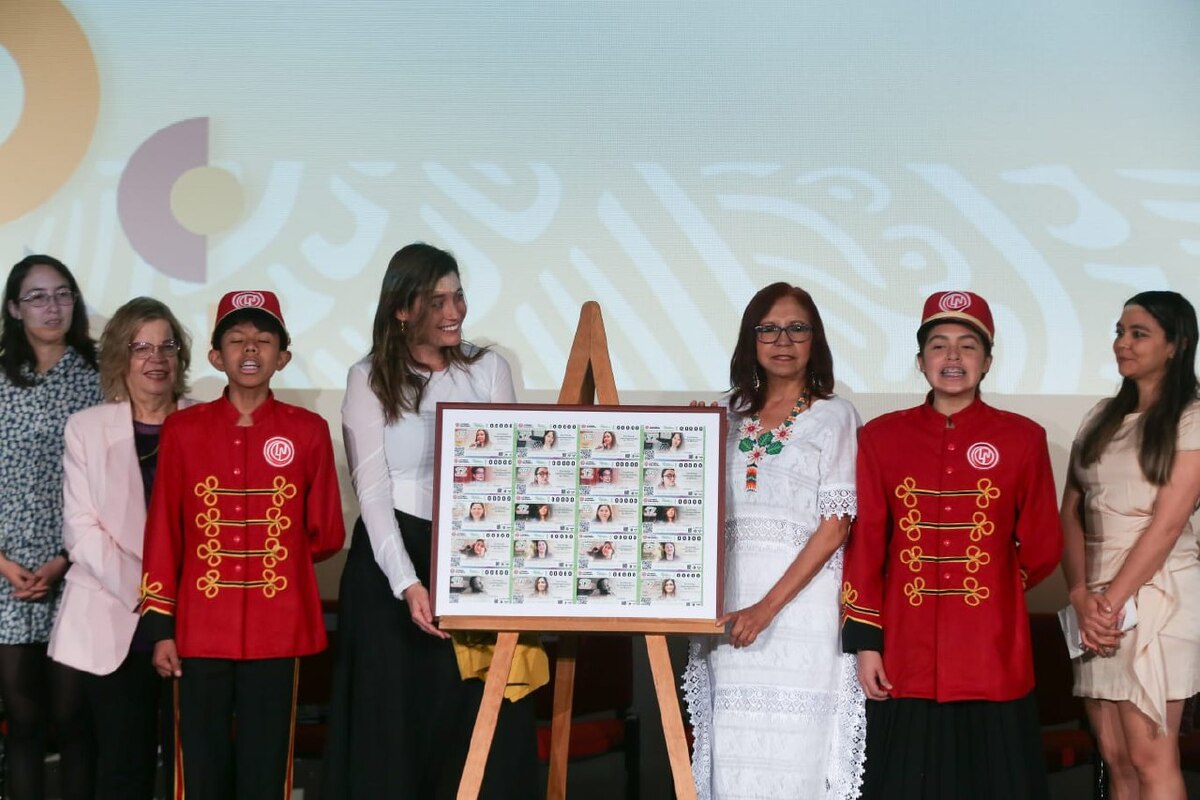 Las escritoras estuvieron acompañadas de niños gritones. (Foto: Araceli López)
