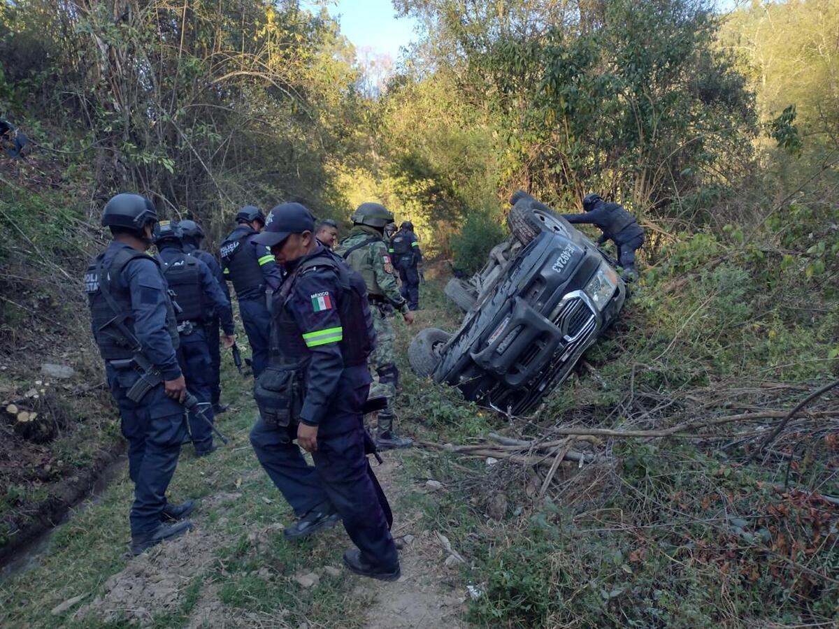 Heridos en accidente vial durante patrullaje en Texcaltitlán | Especial