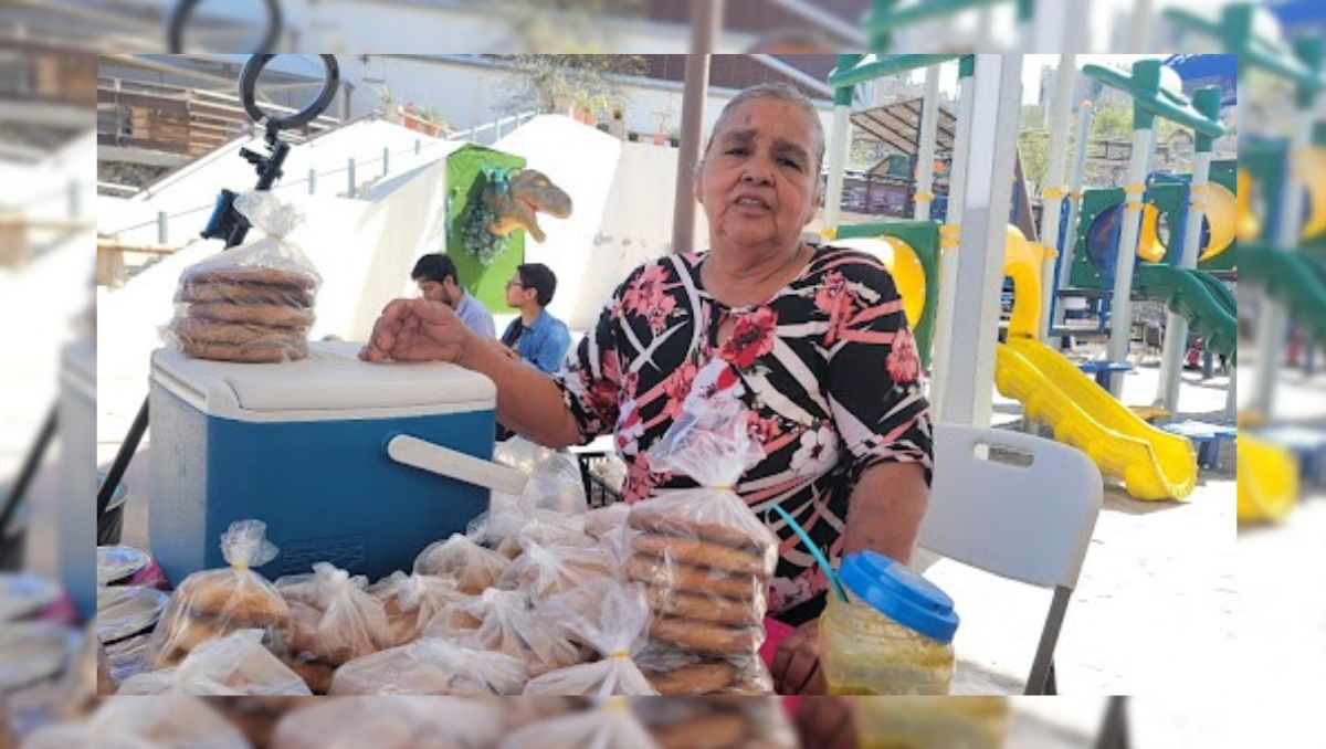 María Eugenia tiene más de treinta años dedicada a la elaboración de pan. (Luis Carlos Valdés)