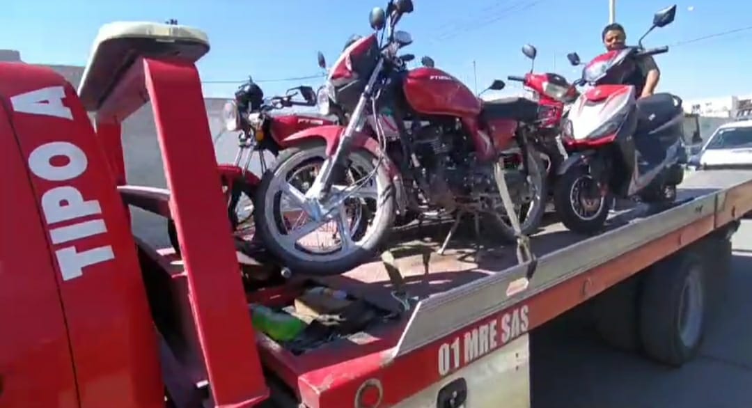 Operativos contra mototaxistas en Tizayuca.