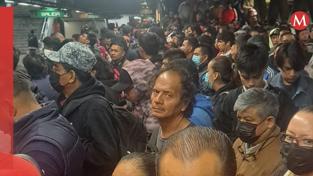 La L8 presenta retrasos de hasta 15 minutos. | Especial
