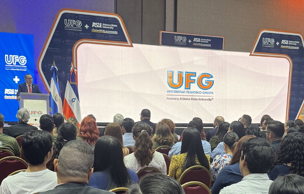 Ponencia de la Universidad Francisco Gavidia (X/@Christ_Aparicio)