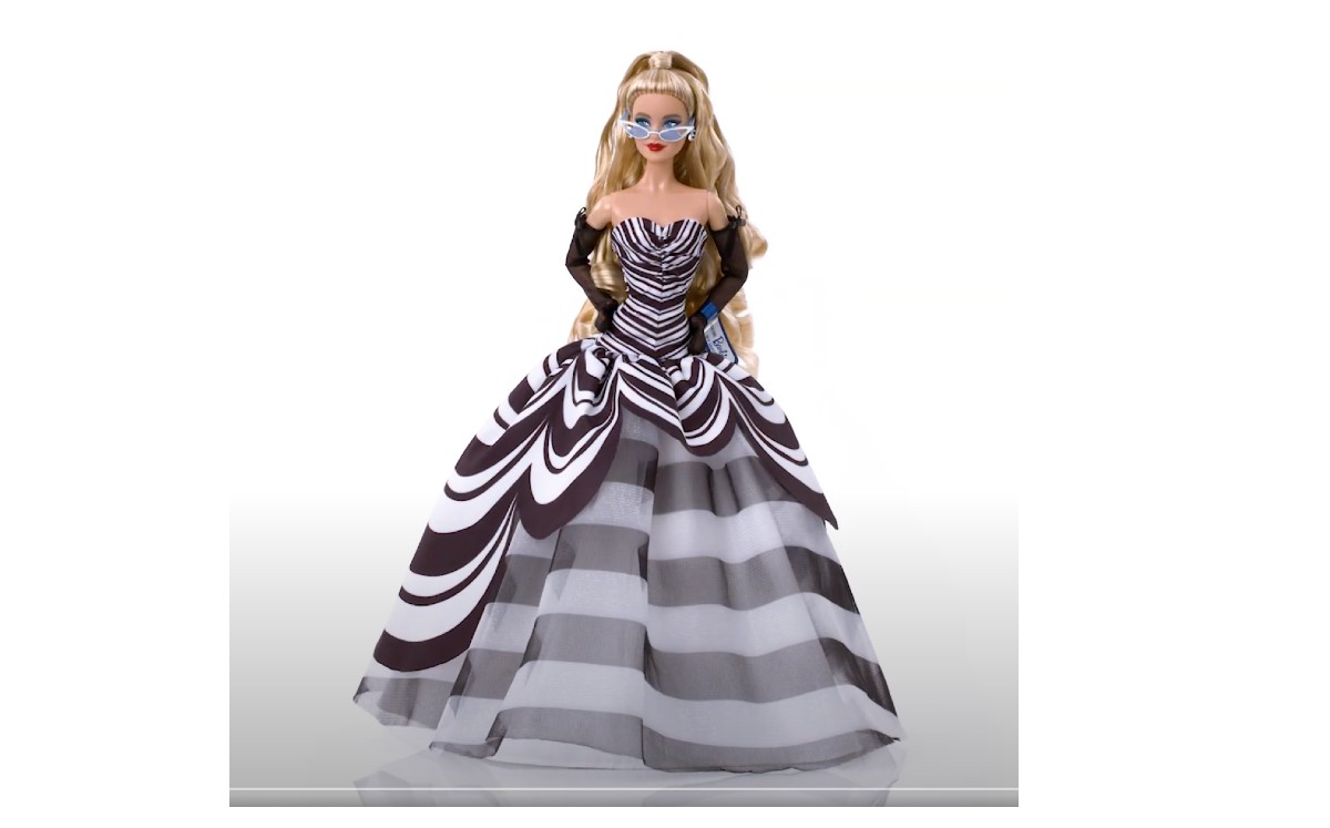 65 años hasta llegar a la Barbie de colección 2024, por el aniversario de la muñeca. FOTO: Mattel